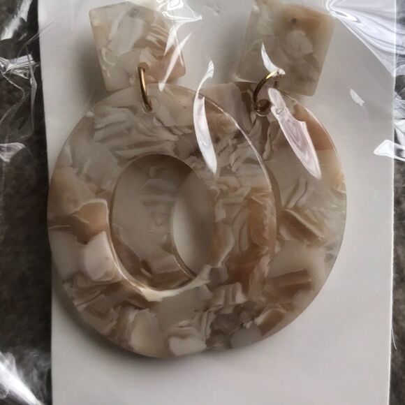 ✨2xHP✨Oval Pendant Earrings Resin Acrylic ✨ - Picture 5 of 6